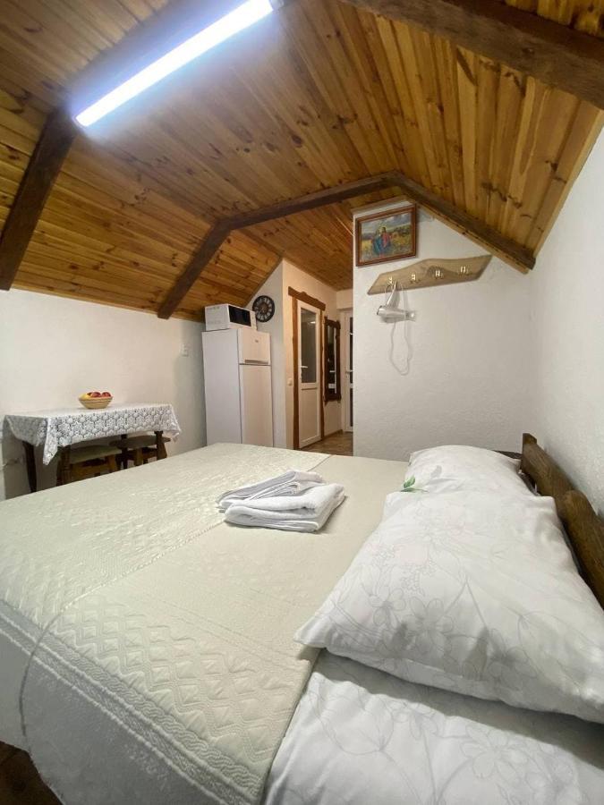 Затишок В Карпатах 1 Apartamento Slavske Exterior foto